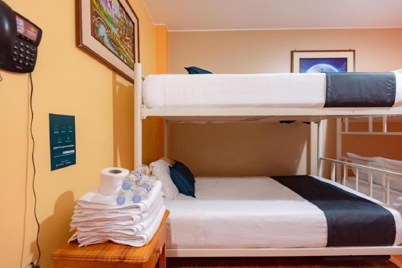 Hotel Savoy Ica Room photo